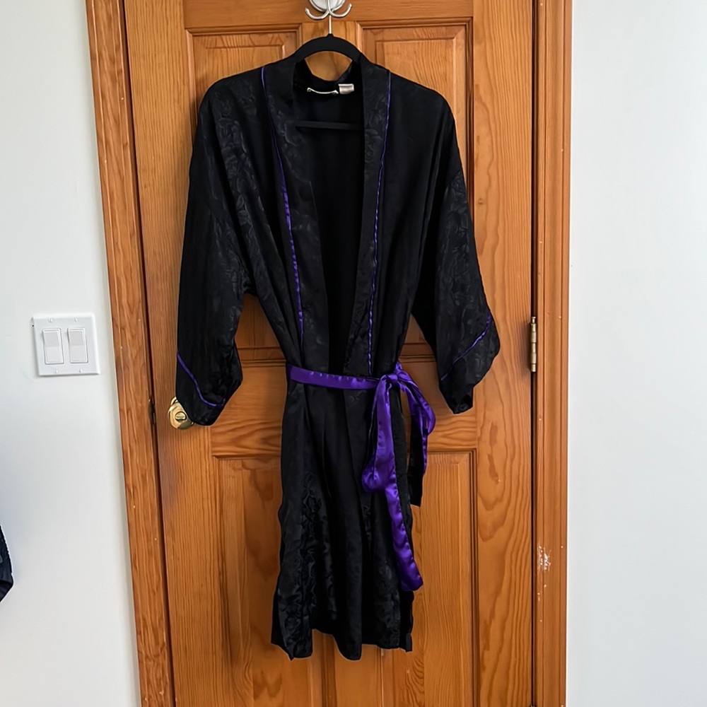 Gold label Victoria’s Secret black and purple robe